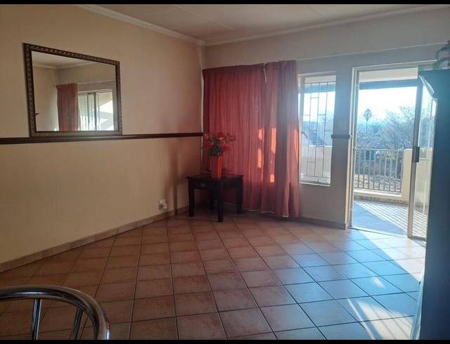 2 BEDROOM FLAT RENTED IN DALPARK EXT 1